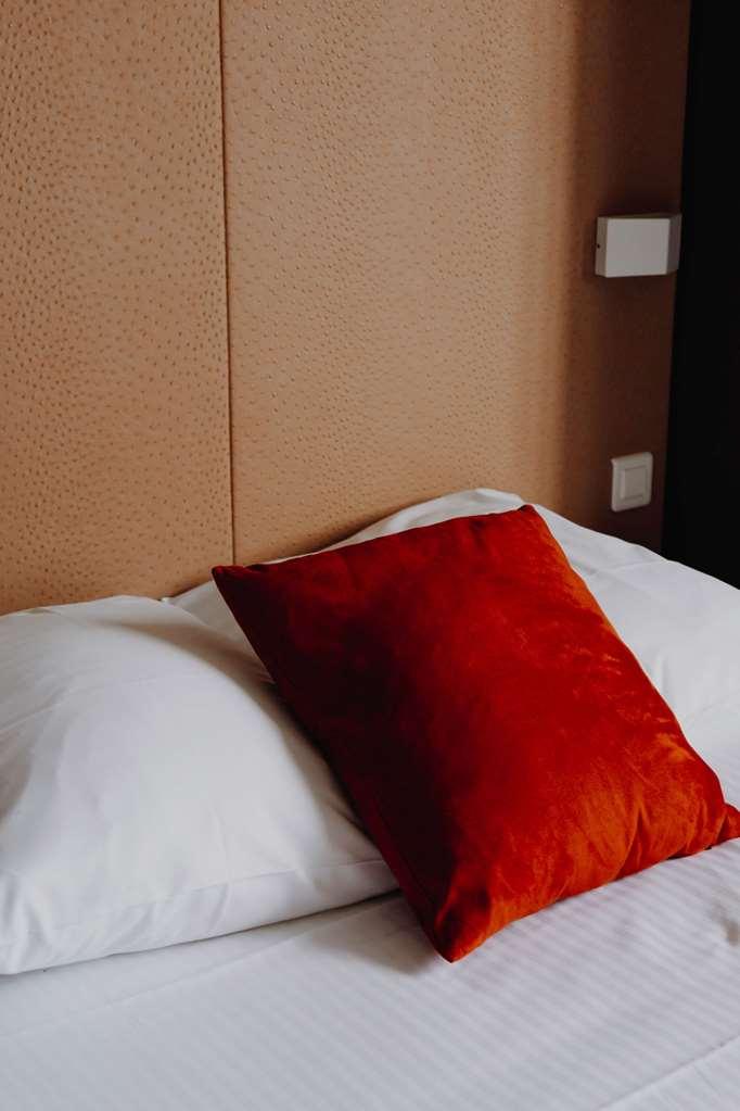 L'Hotel Bristol Caen Zimmer foto