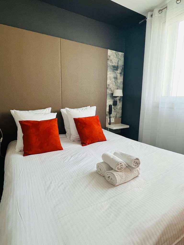 L'Hotel Bristol Caen Zimmer foto